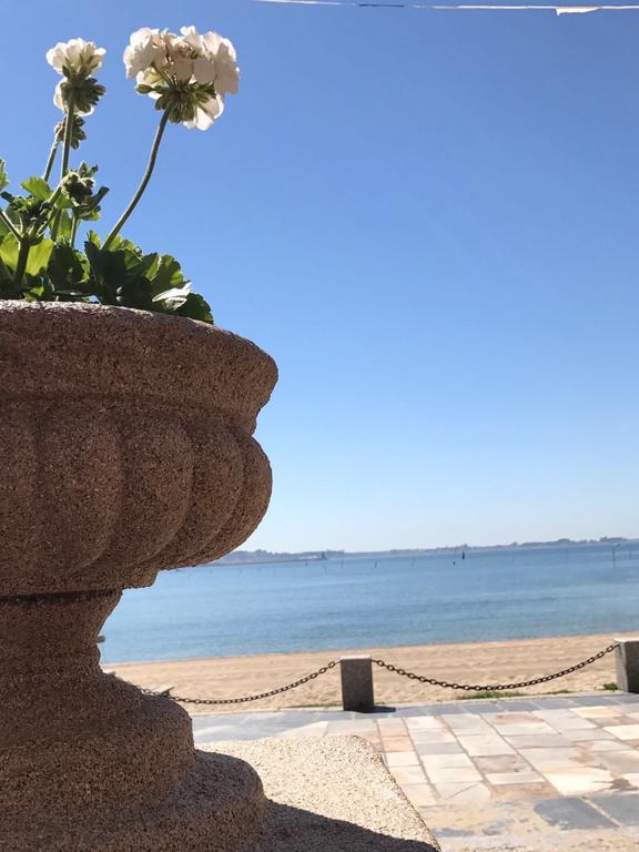 A Esmorga-Posada Del Mar ビラガルシーア・デ・アロウサ エクステリア 写真